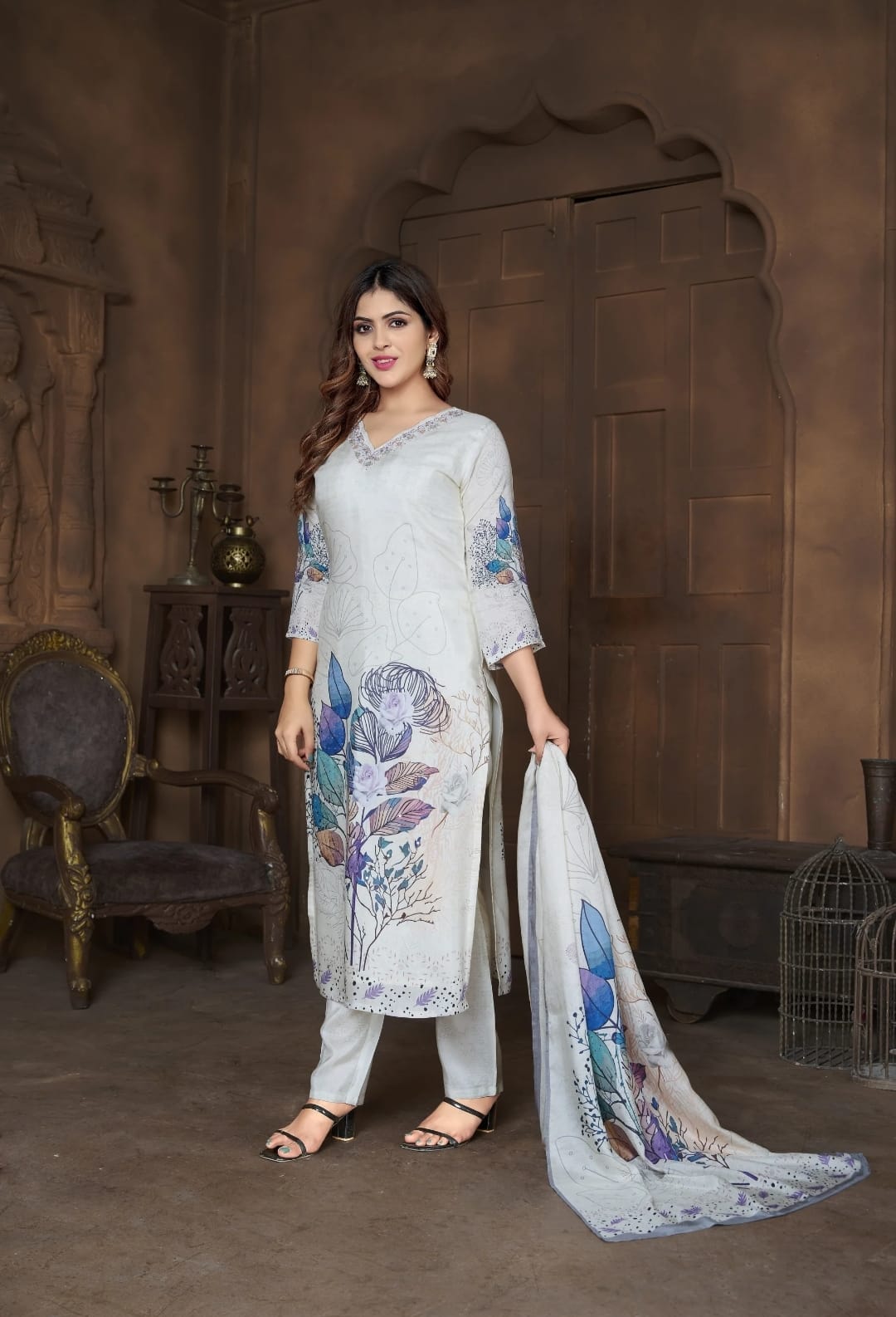 Cream Suit With Embroidery In Pure Chinon Fabrics