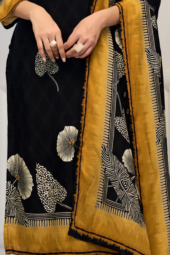 Black Kurta Set with Neck Handwork Set of Kurti With Pant & Dupatta